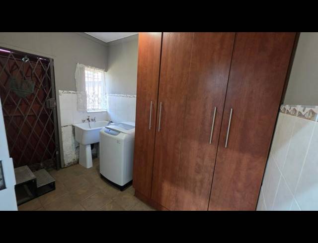 3 BEDROOM HOUSE FOR SALE IN MAGALIESKRUIN